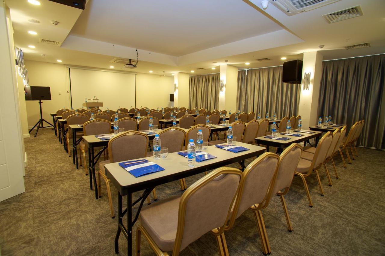BW Izmir Hotel Bagian luar foto
