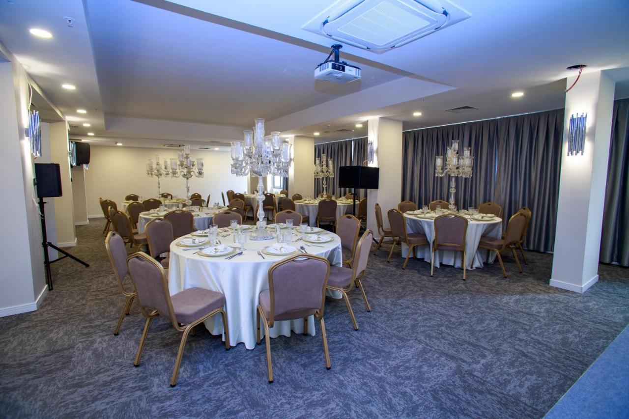 BW Izmir Hotel Bagian luar foto